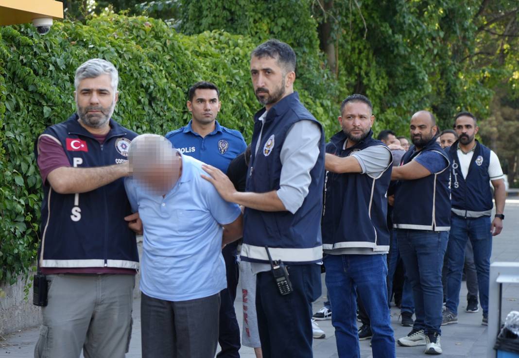 Cesedi 7 parçaya ayrılıp, 12 yıl dondurucuda saklanmıştı! Çok sayıda kişi tutuklandı 3